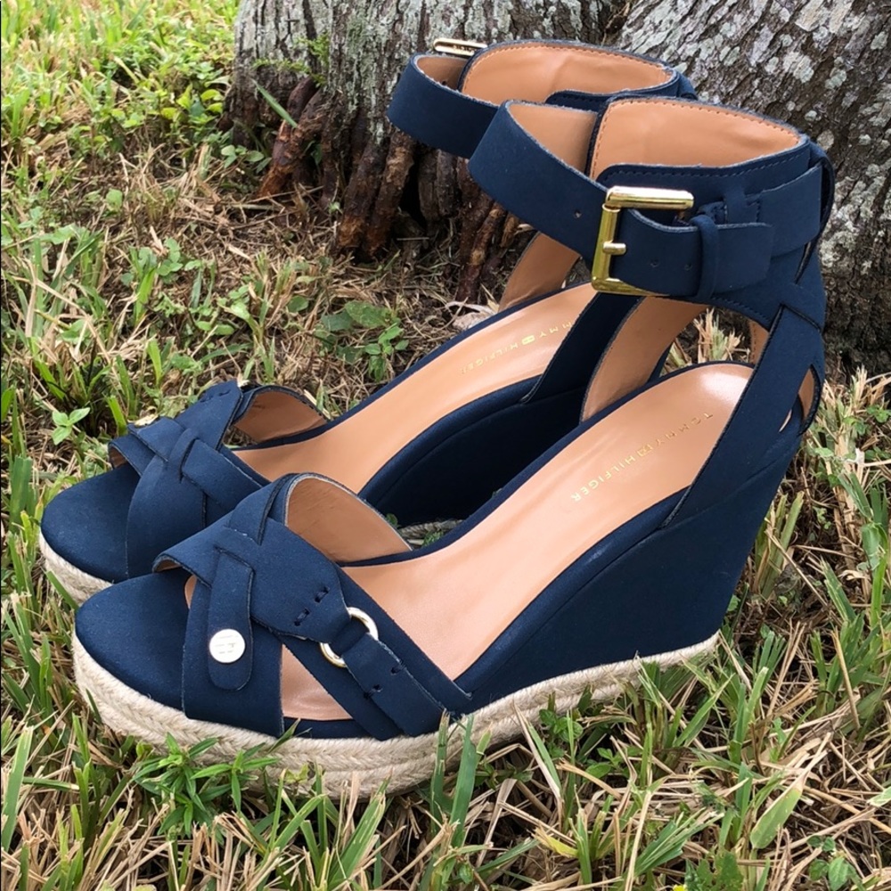 Shoes - Picture 2 of 3